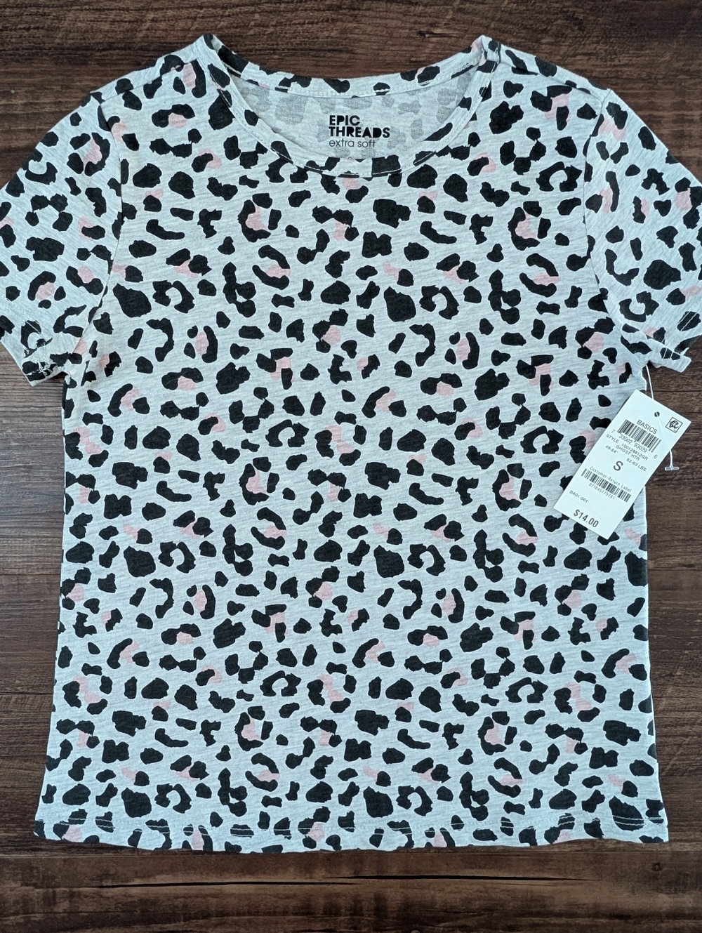 NWT Epic Threads Tee Shirt